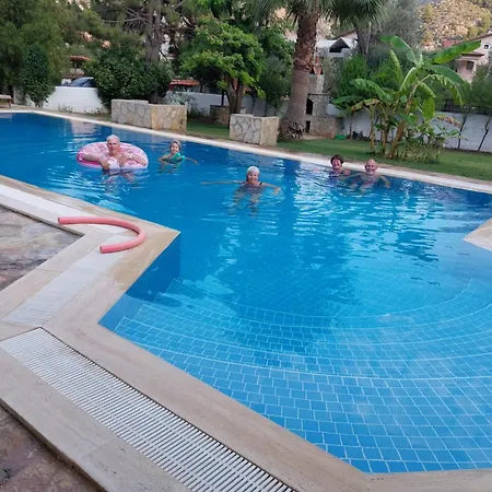 Dantella Villa *