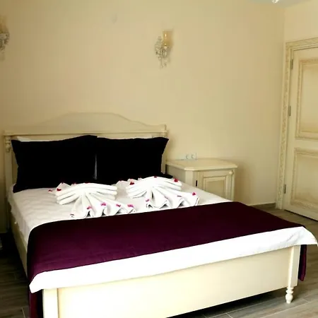Dantella Villa